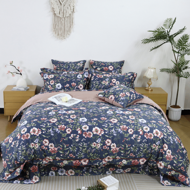 This bedroom features a FADFAY three-piece Duvet Cover Set.