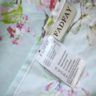 This FADFAY fitted sheet uses an elastic band design that securely wraps around the mattress, preventing it from shifting out of place.