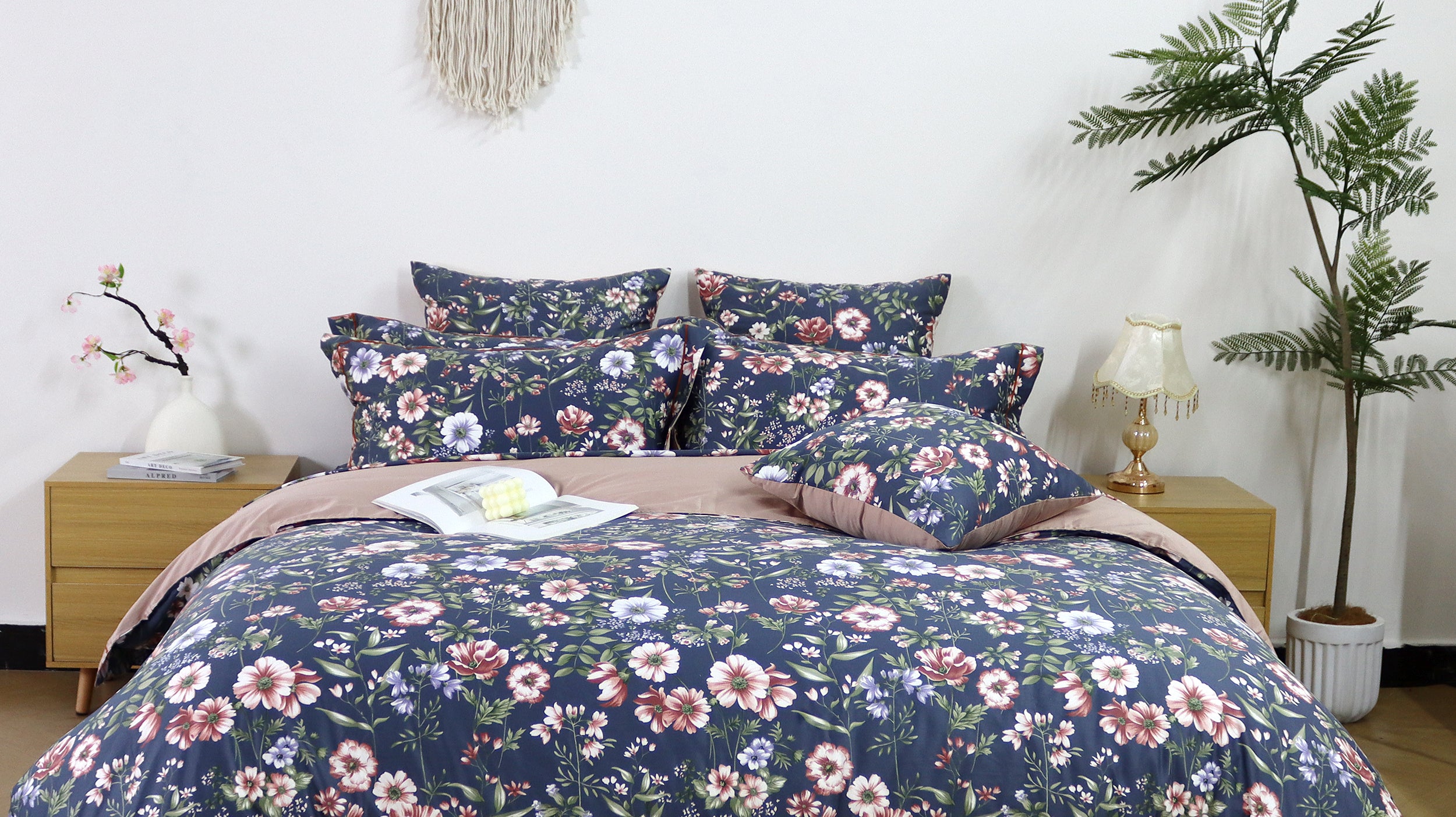 Vintage Floral Duvet: Embracing Timeless Elegance in Bedroom Decor