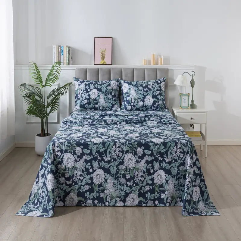 This bedroom features a FADFAY four-piece bedding sheet Set.