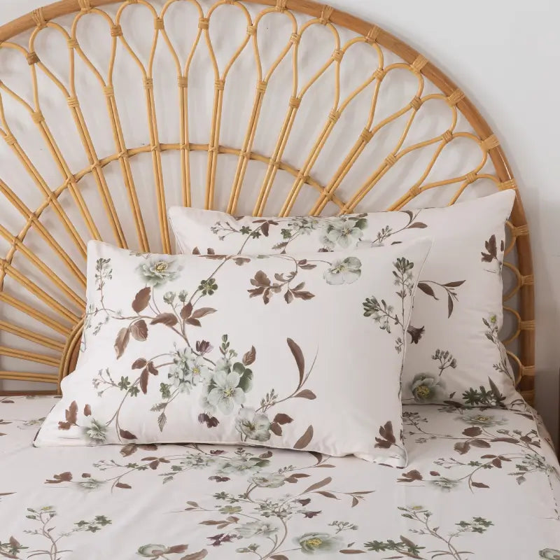 This pillow is using FADFAY pillowcase.