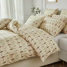 This FADFAY duvet cover set is clean and fresh overall.