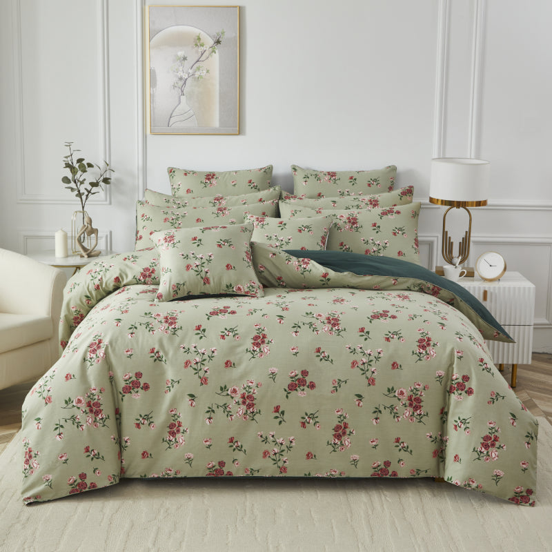 This bedroom features a FADFAY three-piece Duvet Cover Set.