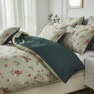 This FADFAY duvet cover set is clean and fresh overall.