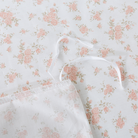 The strap design of this FADFAY makes the comforter stay neat and less prone to deformation.